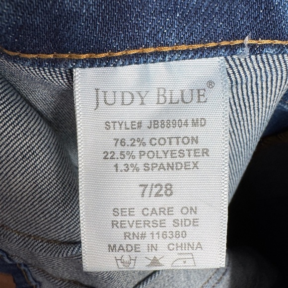 Judy Blue Utility High Rise Wide Leg Crop Jeans, Size 7/28 - Picture 13 of 13